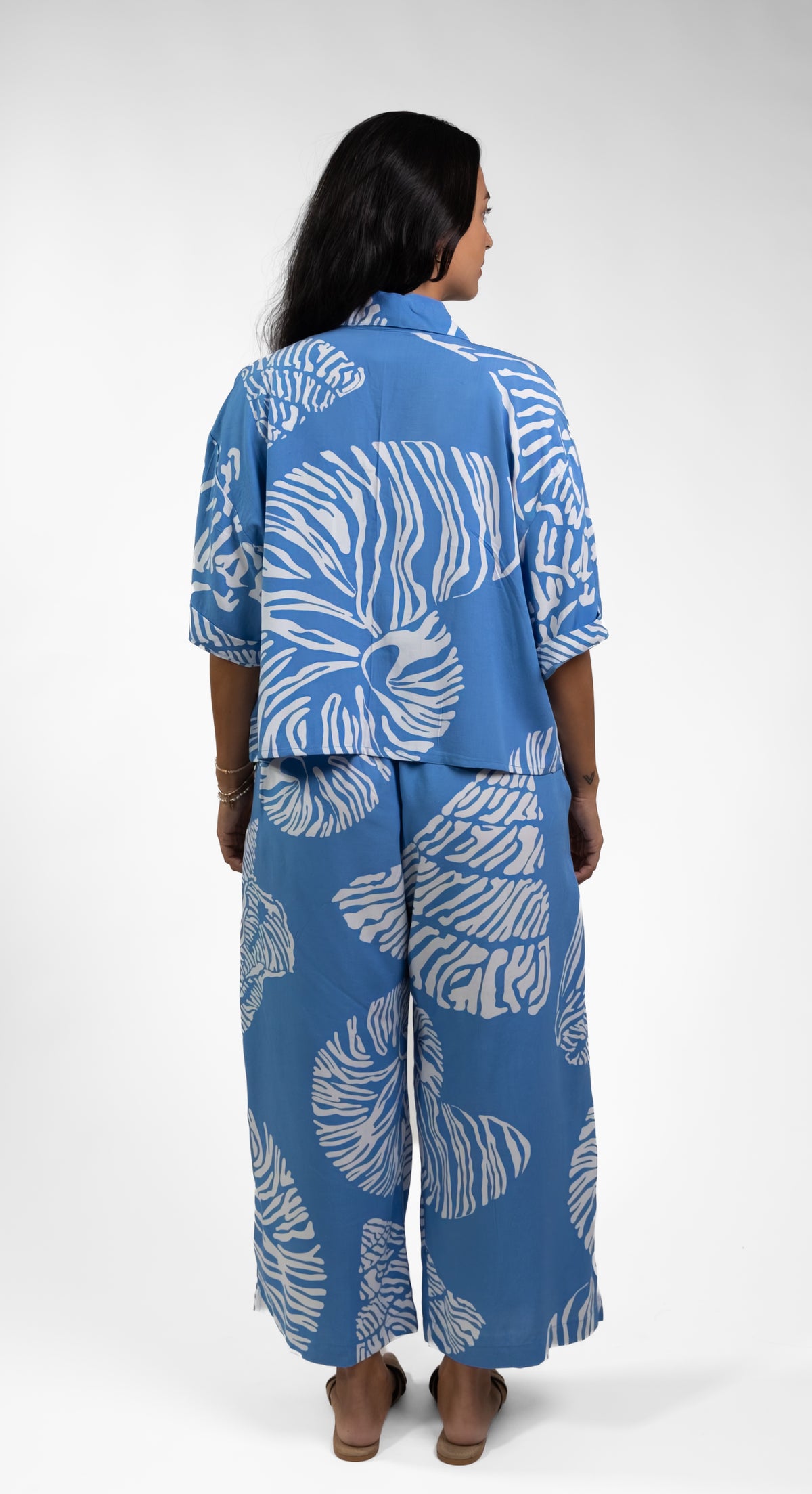 Blue Moana Shell Cropped Grace Pant