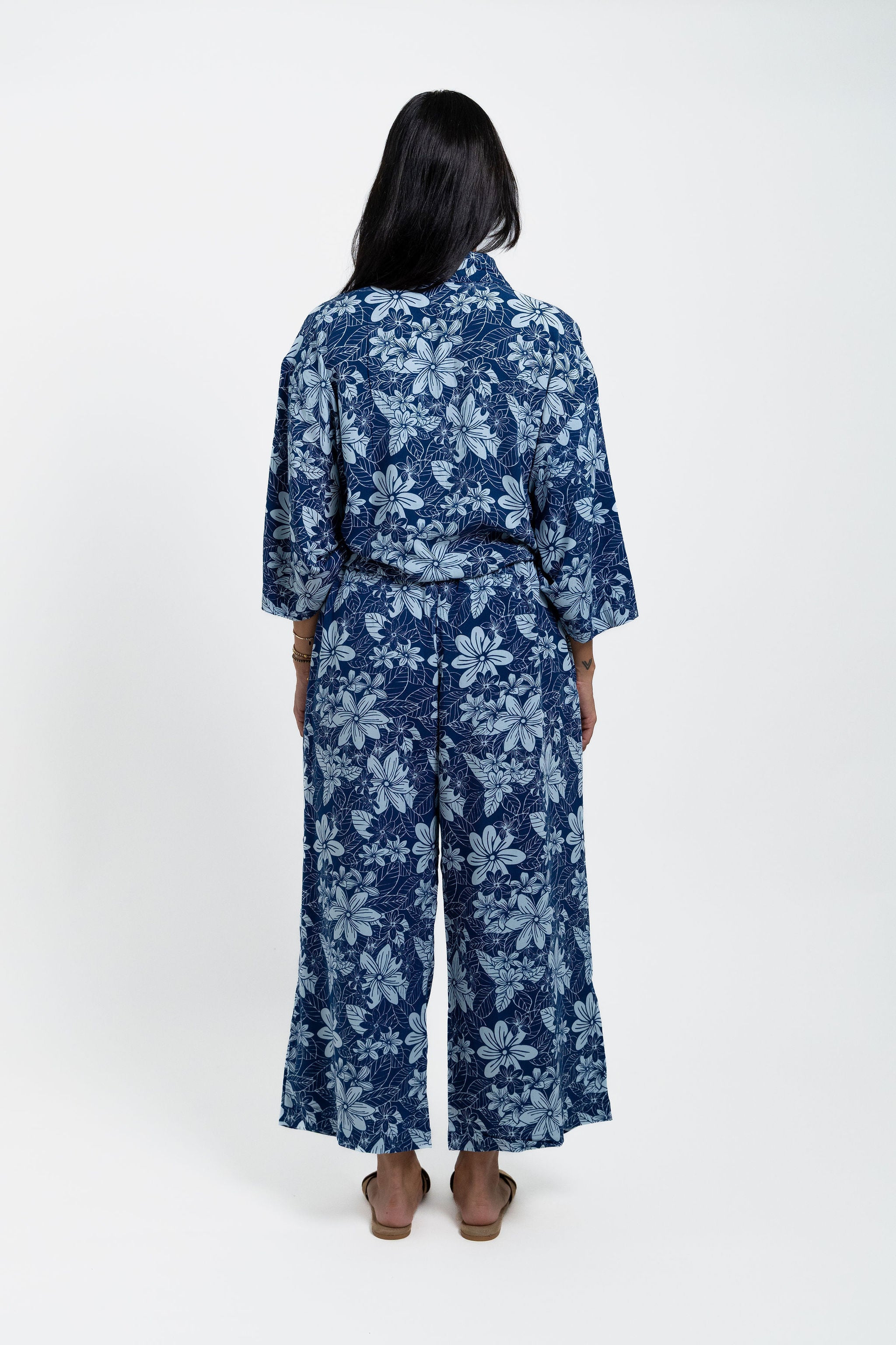 Blue Tiare Garden Cropped Grace Pant