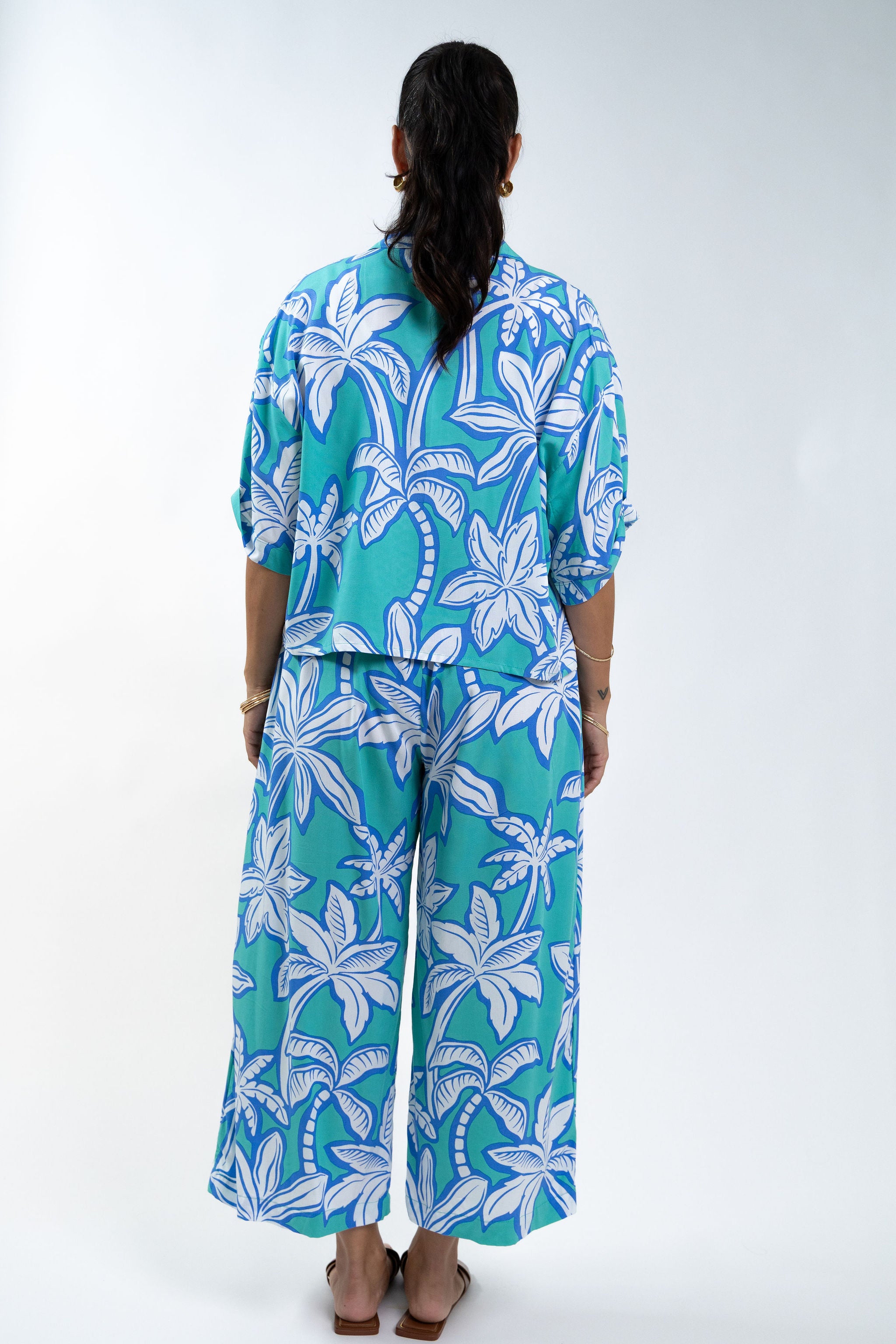Green Moana Grove Cropped Scarlett Shirt