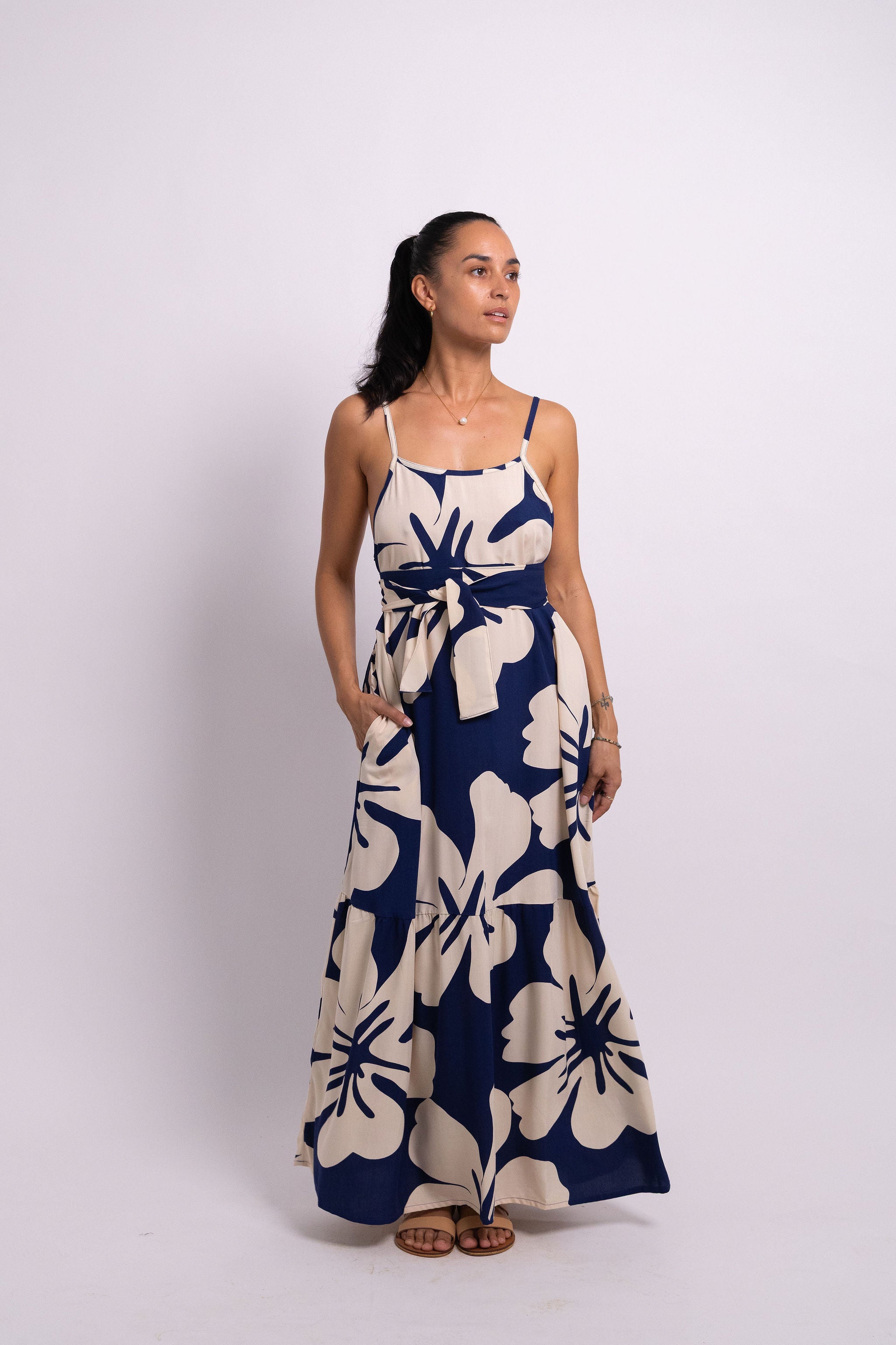 Navy Ivory Big Hibiscus Rama Maxi