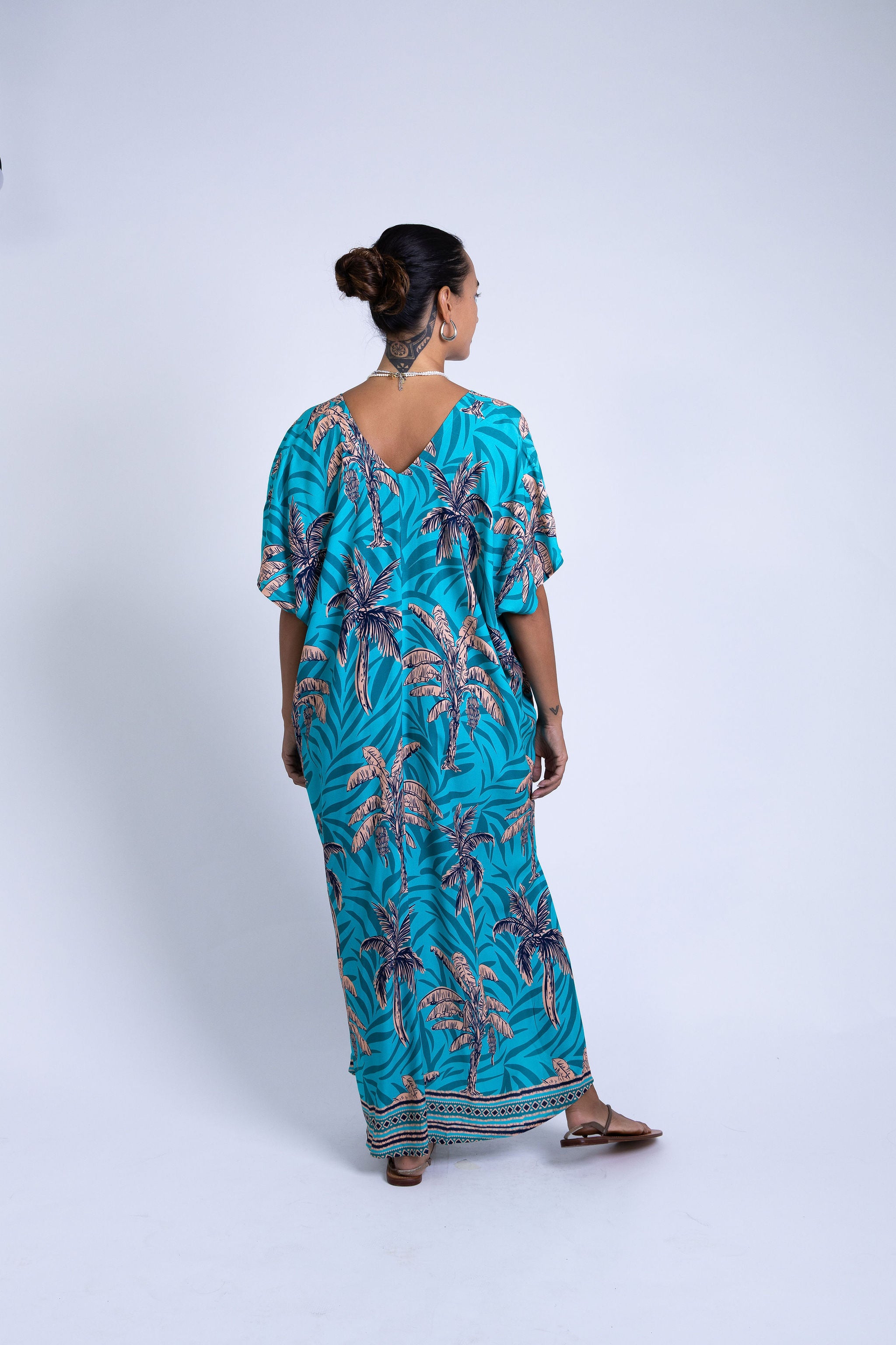 Teal Te Vene Mana Kaftan