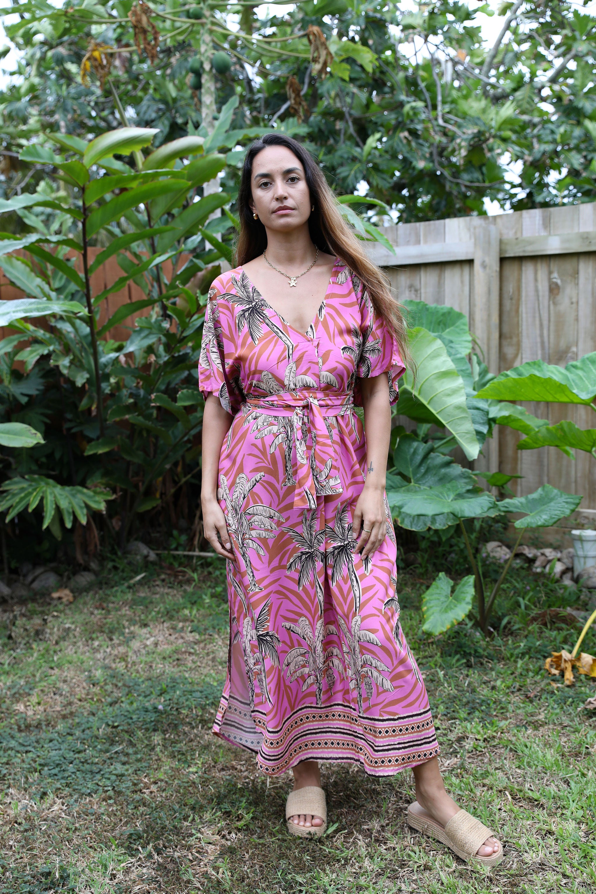 Pink Te Vene Mana Kaftan