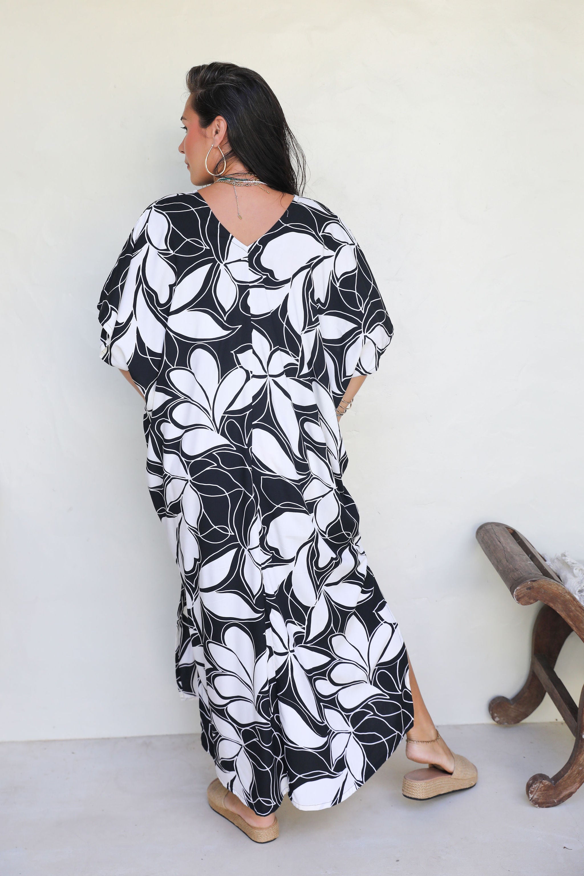 Black and Sand Floating Leaf Mana Kaftan