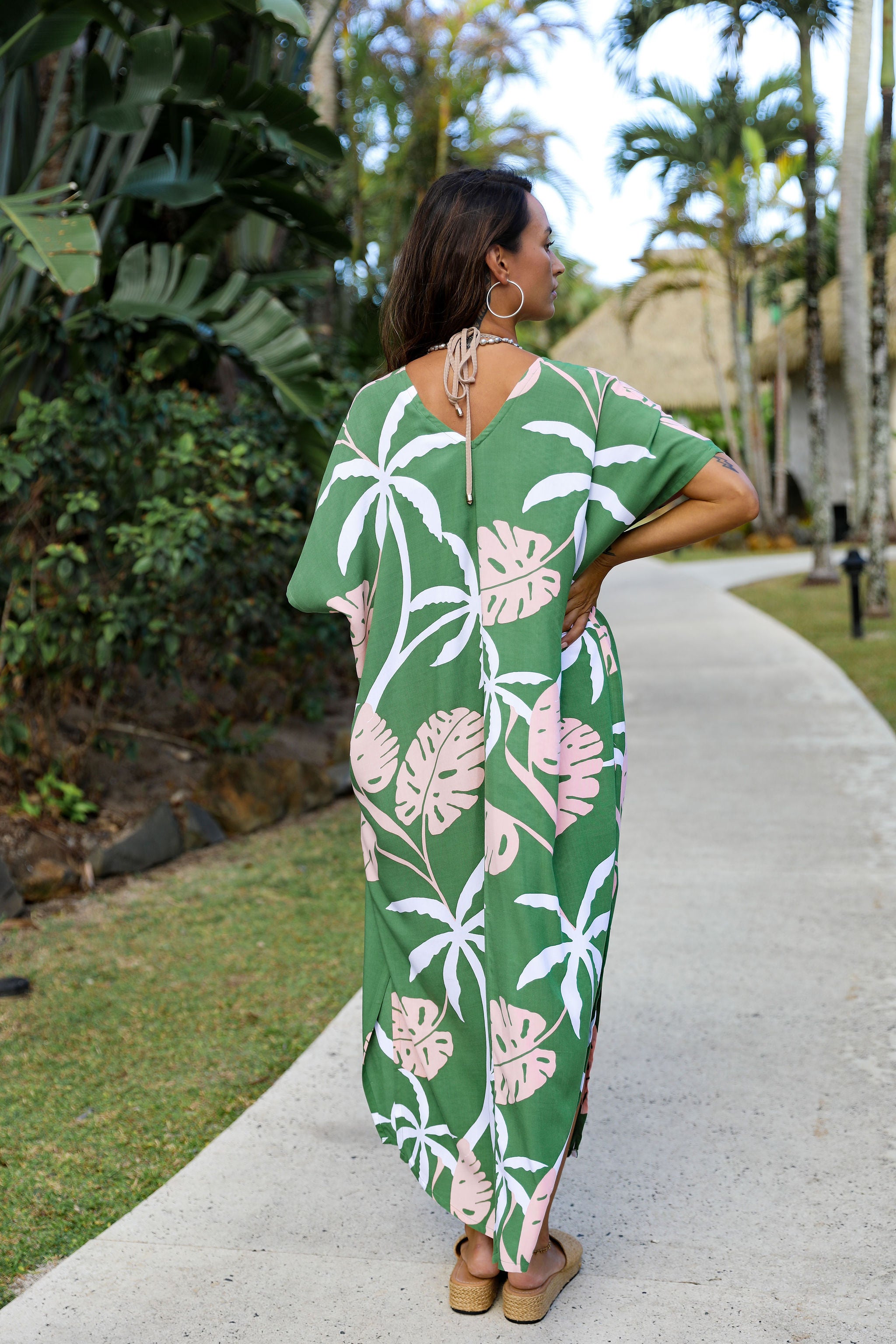 Kale Coco Shadow V Neck Kaftan