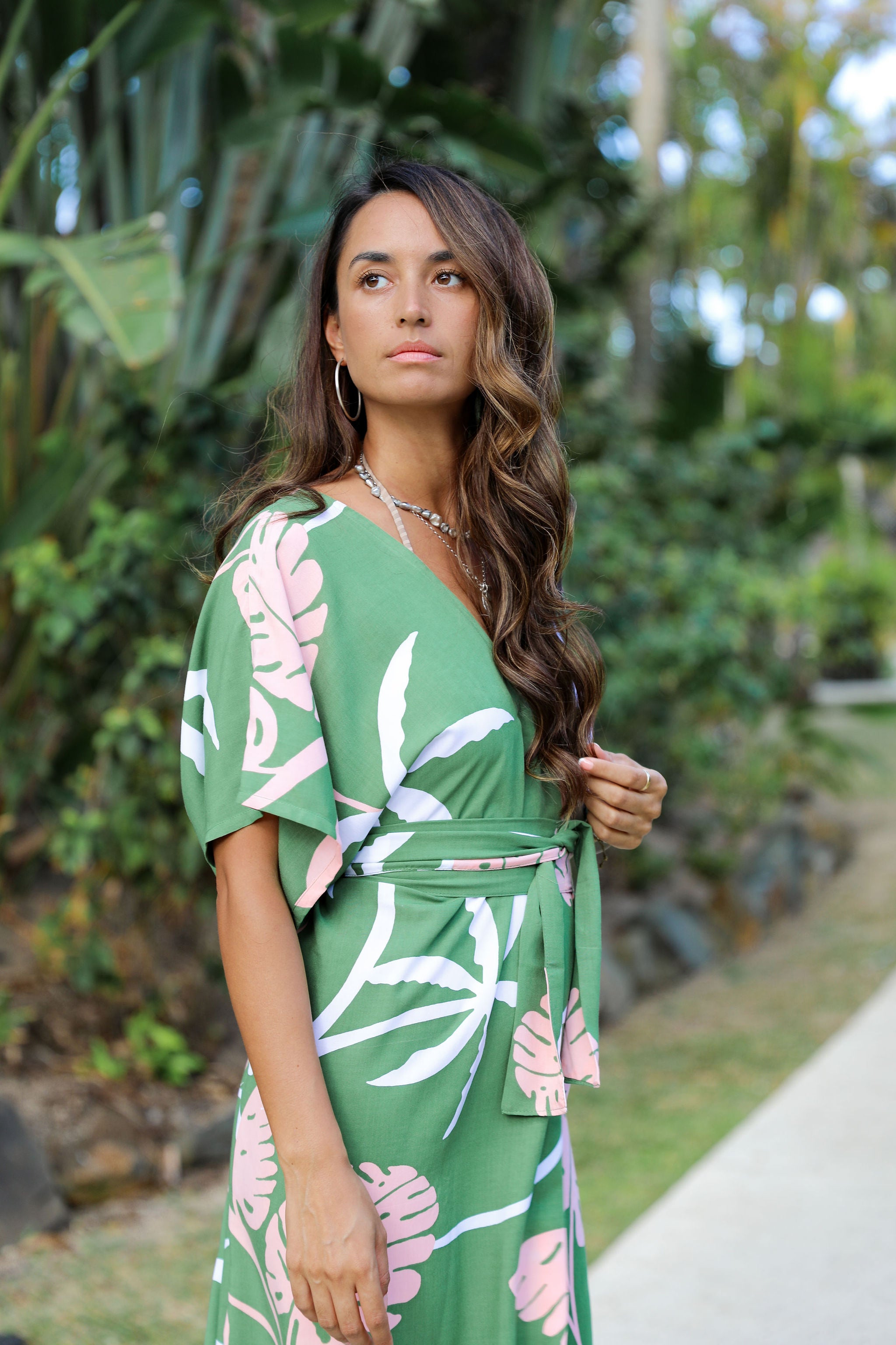 Kale Coco Shadow V Neck Kaftan