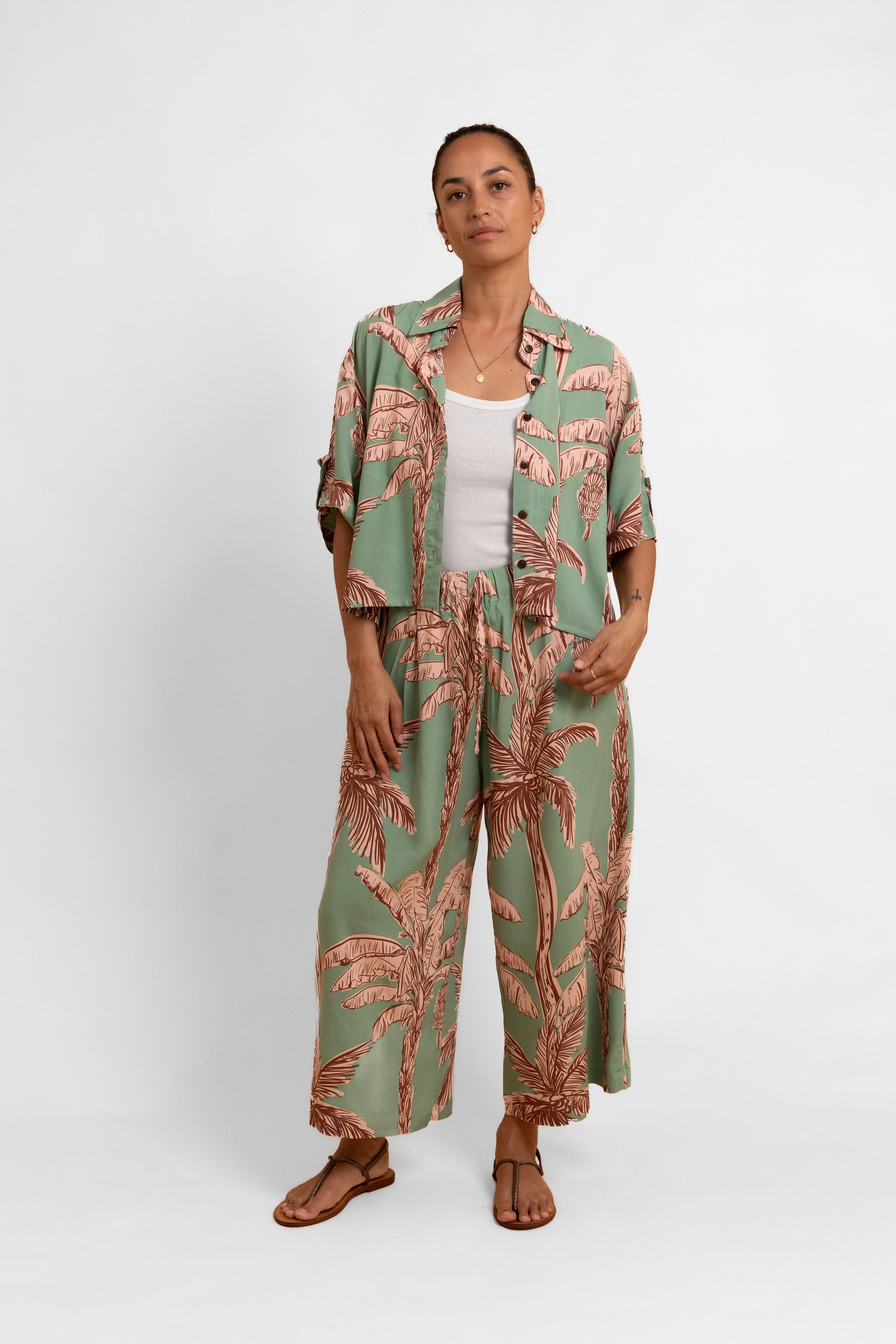 Green Coco Palm Cropped Scarlett Shirt