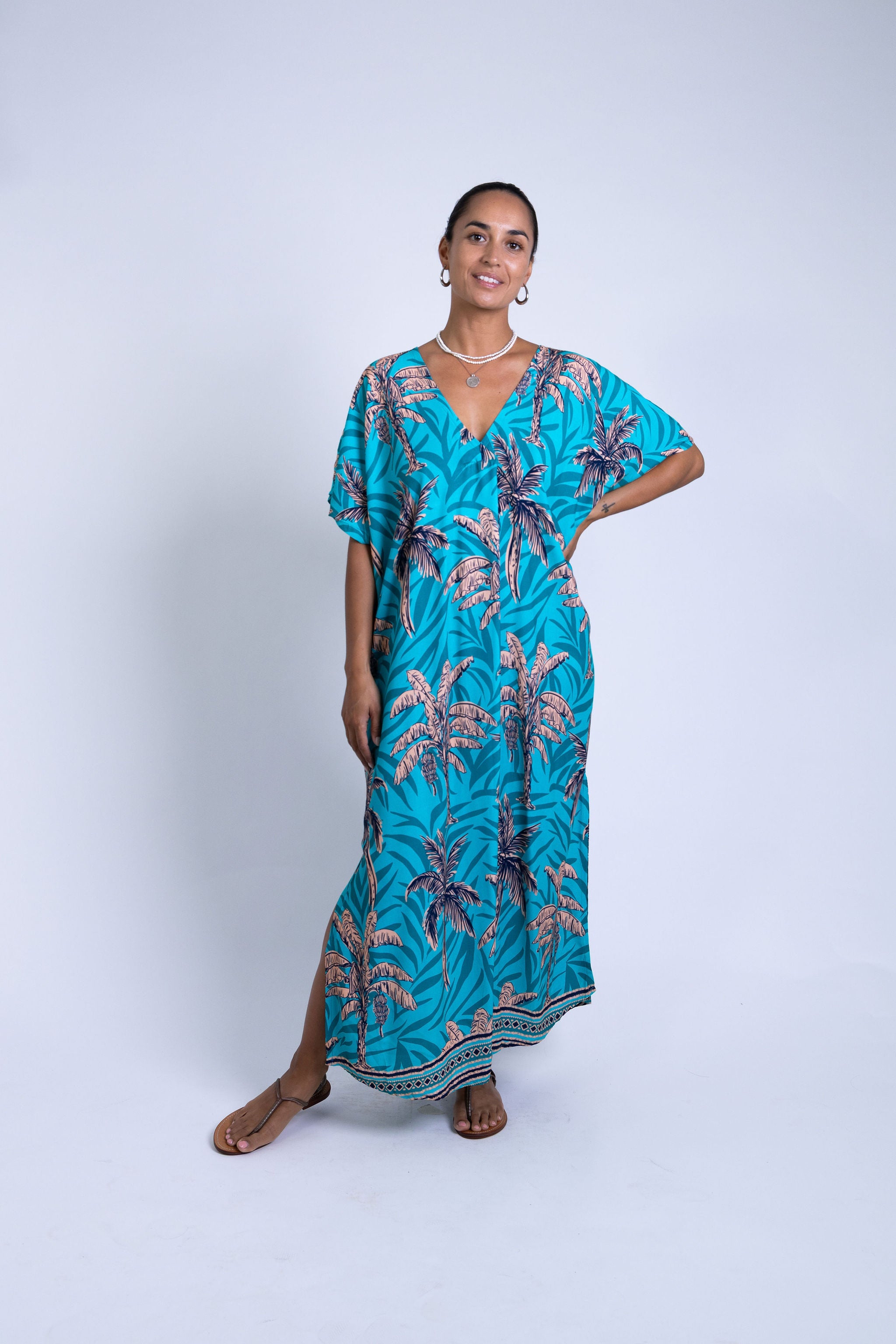 Teal Te Vene Mana Kaftan